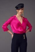 Μπλούζα κρουαζέ satin με γιακά φούξια